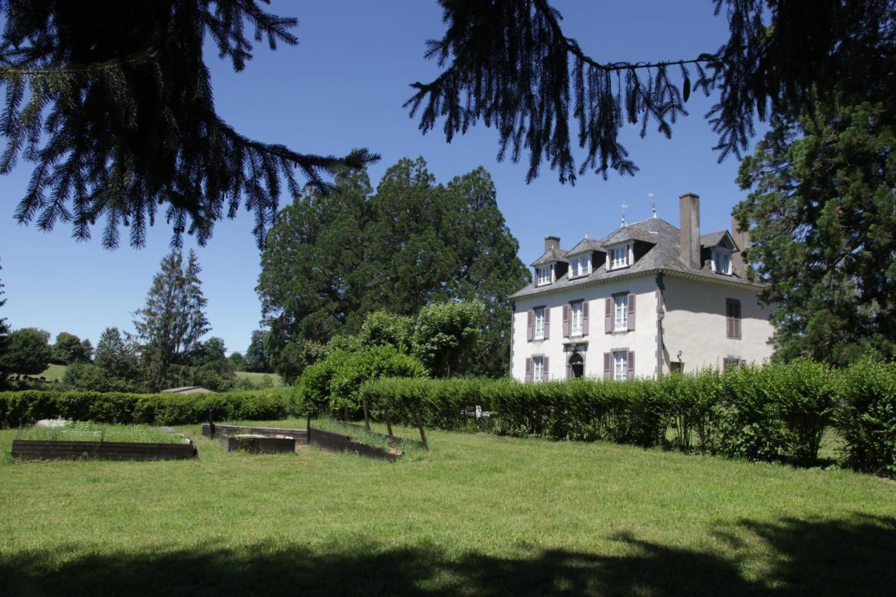 Hostellerie La Bruyere Chalvignac Εξωτερικό φωτογραφία