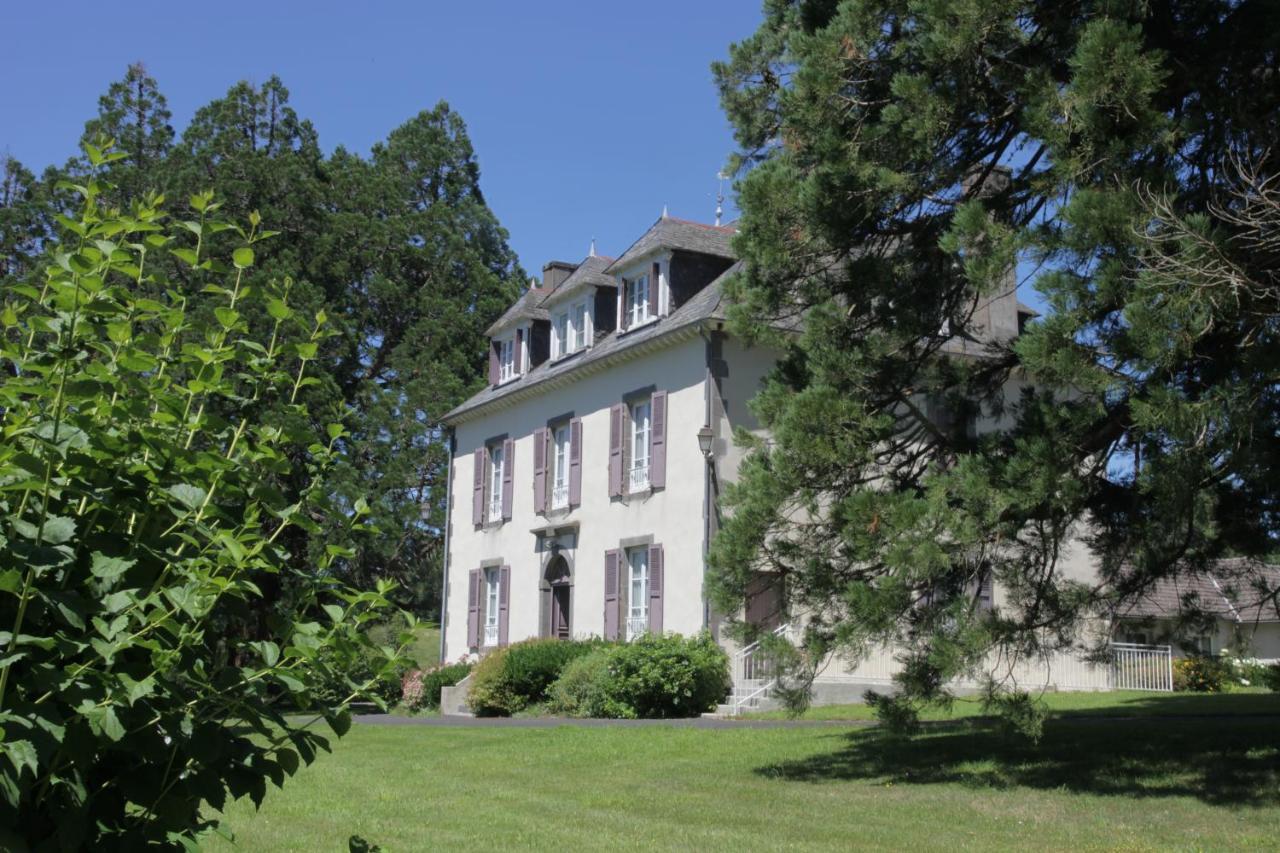 Hostellerie La Bruyere Chalvignac Εξωτερικό φωτογραφία