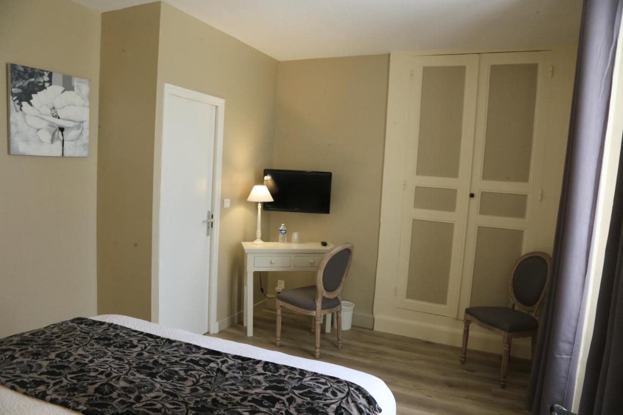 Hostellerie La Bruyere Chalvignac Εξωτερικό φωτογραφία
